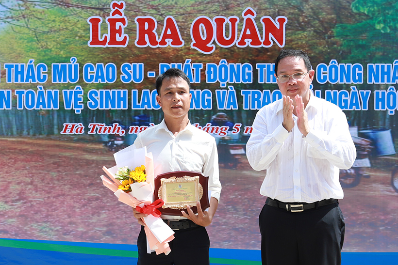 Cao su Hà Tĩnh phấn đấu sản xuất trên 2.000 tấn mủ